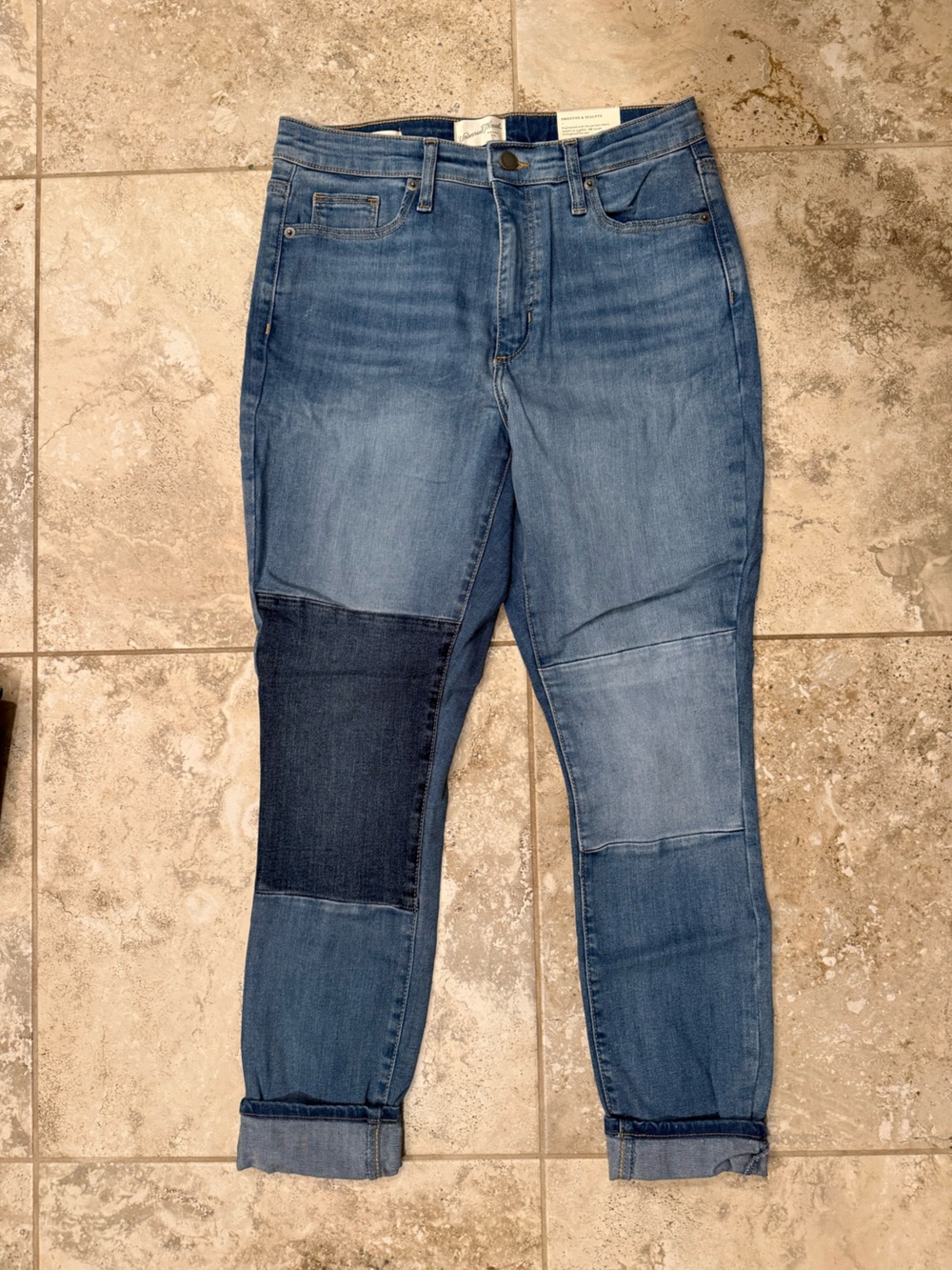 Universal Thread Women's Two-Tone Patchwork Denim High Rise Skinny Jeans